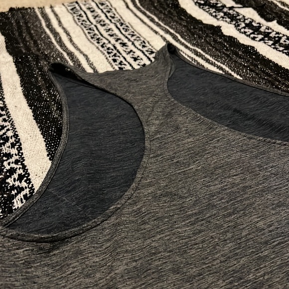 Athleta Reverb Muscle tank - Picture 6 of 6